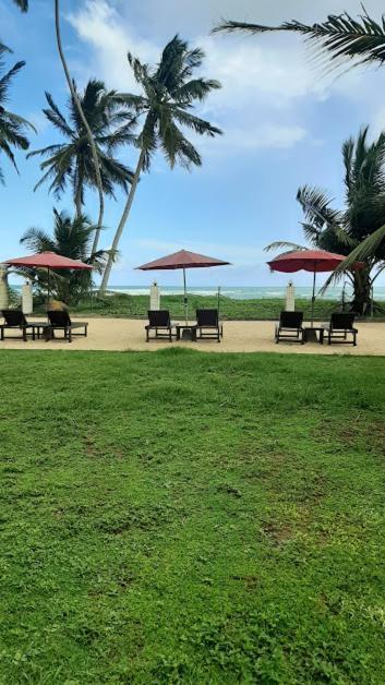 Akurala Beach Boutique Resort מראה חיצוני תמונה