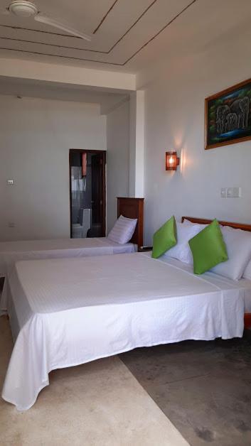 Akurala Beach Boutique Resort מראה חיצוני תמונה