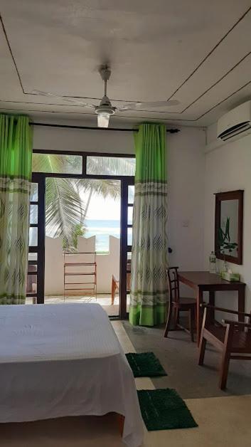 Akurala Beach Boutique Resort מראה חיצוני תמונה