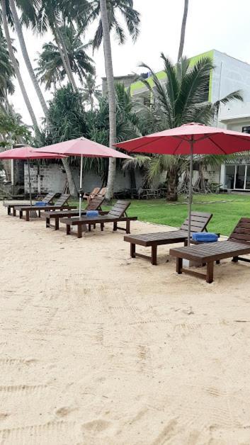 Akurala Beach Boutique Resort מראה חיצוני תמונה