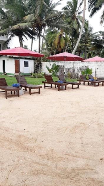 Akurala Beach Boutique Resort מראה חיצוני תמונה