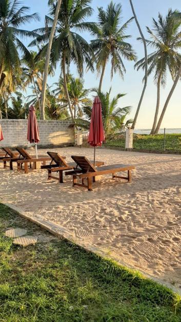 Akurala Beach Boutique Resort מראה חיצוני תמונה